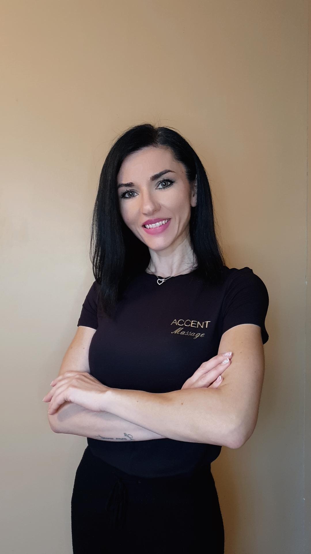 Massothérapeute, souriante, professionnelle et à votre écoute à Mulsanne et au Mans.