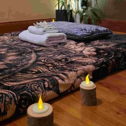 Massage futon près de la Terre